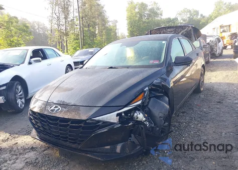 2023 Hyundai Elantra Hybrid Blue z USA, uszkodzony, nr VIN KMHLM4AJ8PU073972